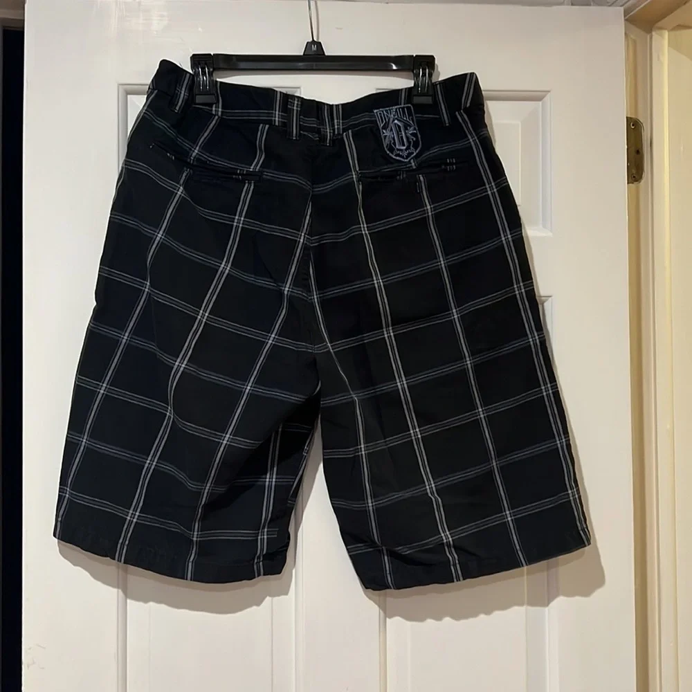 O’Neill vintage 90s plaid shorts.